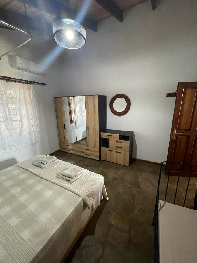 Villa Athos Sarti Bagian luar foto